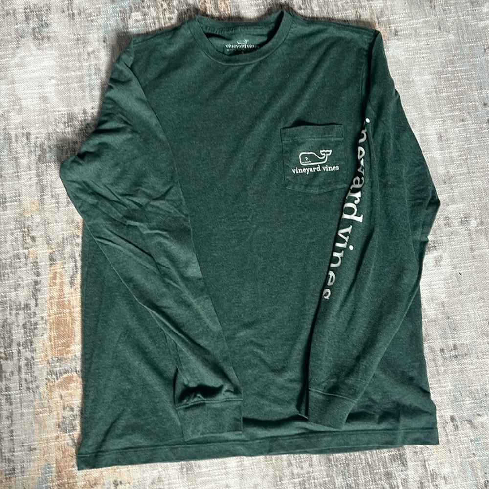 Vineyard Vines Whale Pocket T-Shirt Mens small Long Sleeve Hunter Green Cotton